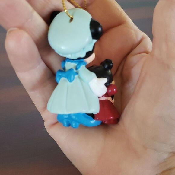 Vtg Avon Disney's Mickey's Christmas Carol Ornament Minnie Mouse as Mrs Cratchit - Picture 5 of 5